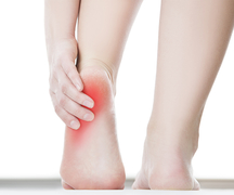 Почему болят пятки на ногах по утрам у женщин: причины и способы облегчения